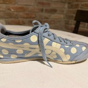 Onitsuka tiger baby blue asics